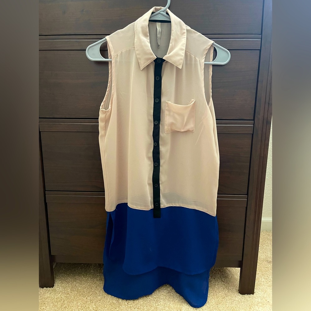 NWOT Paper Crane - sheer, colorblock tunic
